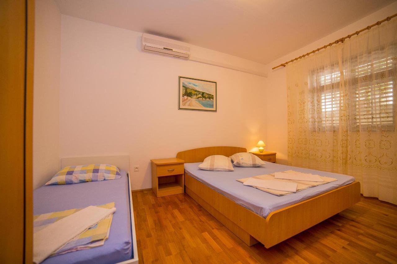 Apartments Emil ล็อควา โรโกซนิตซา ภายนอก รูปภาพ