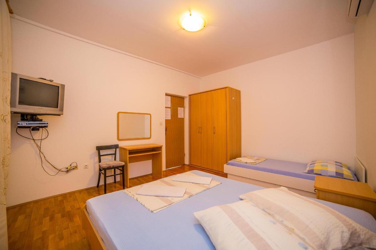 Apartments Emil ล็อควา โรโกซนิตซา ภายนอก รูปภาพ