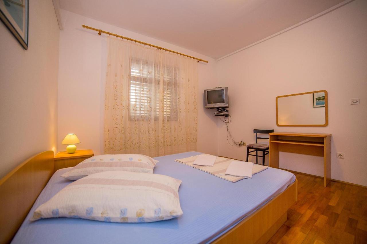 Apartments Emil ล็อควา โรโกซนิตซา ภายนอก รูปภาพ