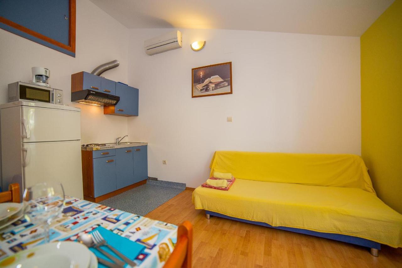 Apartments Emil ล็อควา โรโกซนิตซา ภายนอก รูปภาพ